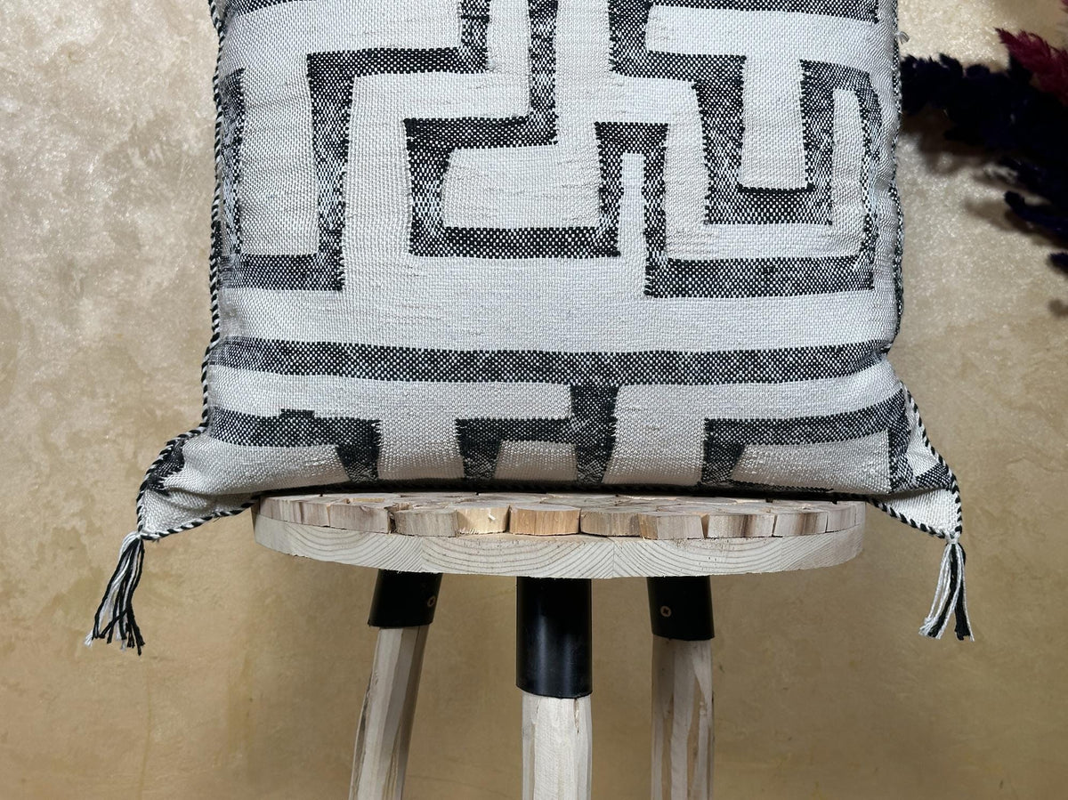 Moroccan Silk Pillow Cover, Boho Pillow, Cactus Silk Pillow, Berber Pillow, Kilim Pillow Cover, Neutral M - product image 2