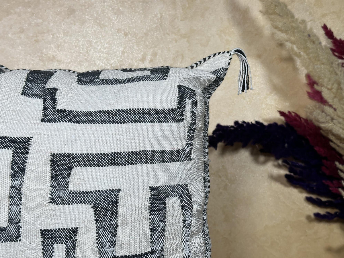 Moroccan Silk Pillow Cover, Boho Pillow, Cactus Silk Pillow, Berber Pillow, Kilim Pillow Cover, Neutral M - product image 4