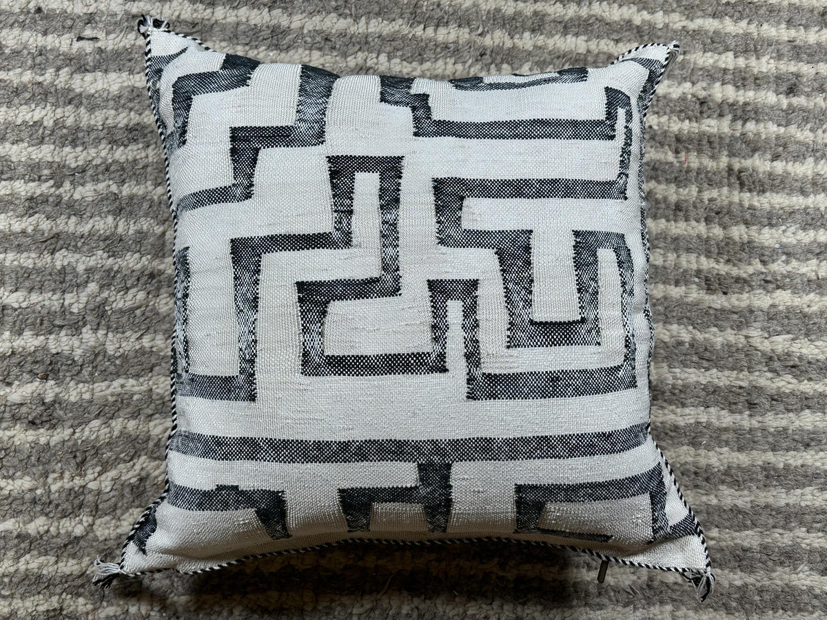 Moroccan Silk Pillow Cover, Boho Pillow, Cactus Silk Pillow, Berber Pillow, Kilim Pillow Cover, Neutral M - product image 10