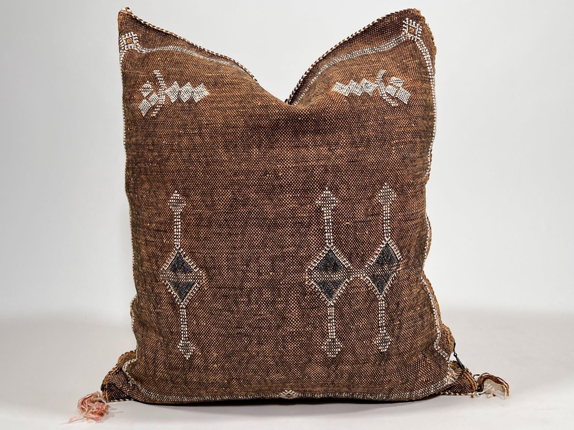 Brown Kilim Pillow Cover, Boho Pillow, Handmade Moroccan Cushion Cover, Textured Woven Pillow for Sofa Be - product image 2