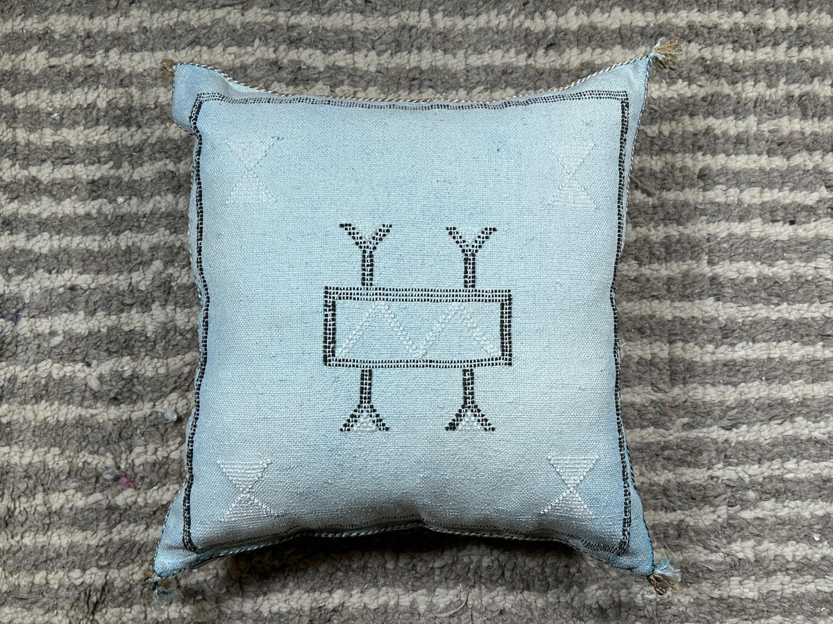 Handmade Moroccan Kilim Pillow Cover, Navy Boho Pillow, Cactus Silk Cushion Cover for Sofa Bed Decor - product image 10