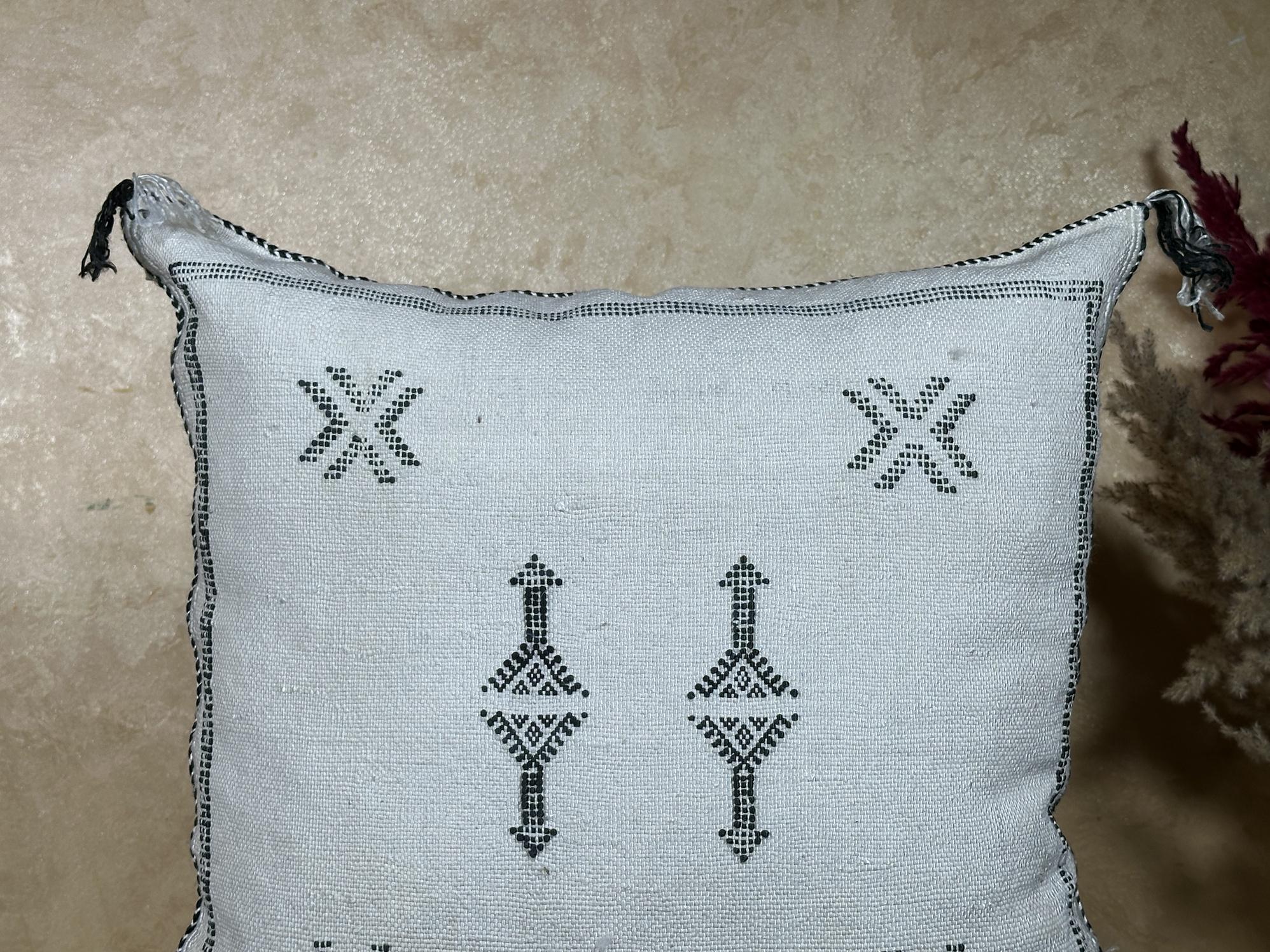Boho Lumbar Pillow, Moroccan Pillow Cover, Sabra Silk Pillow, Berber Pillow, Kilim Pillows, Handmade Silk - product image 3