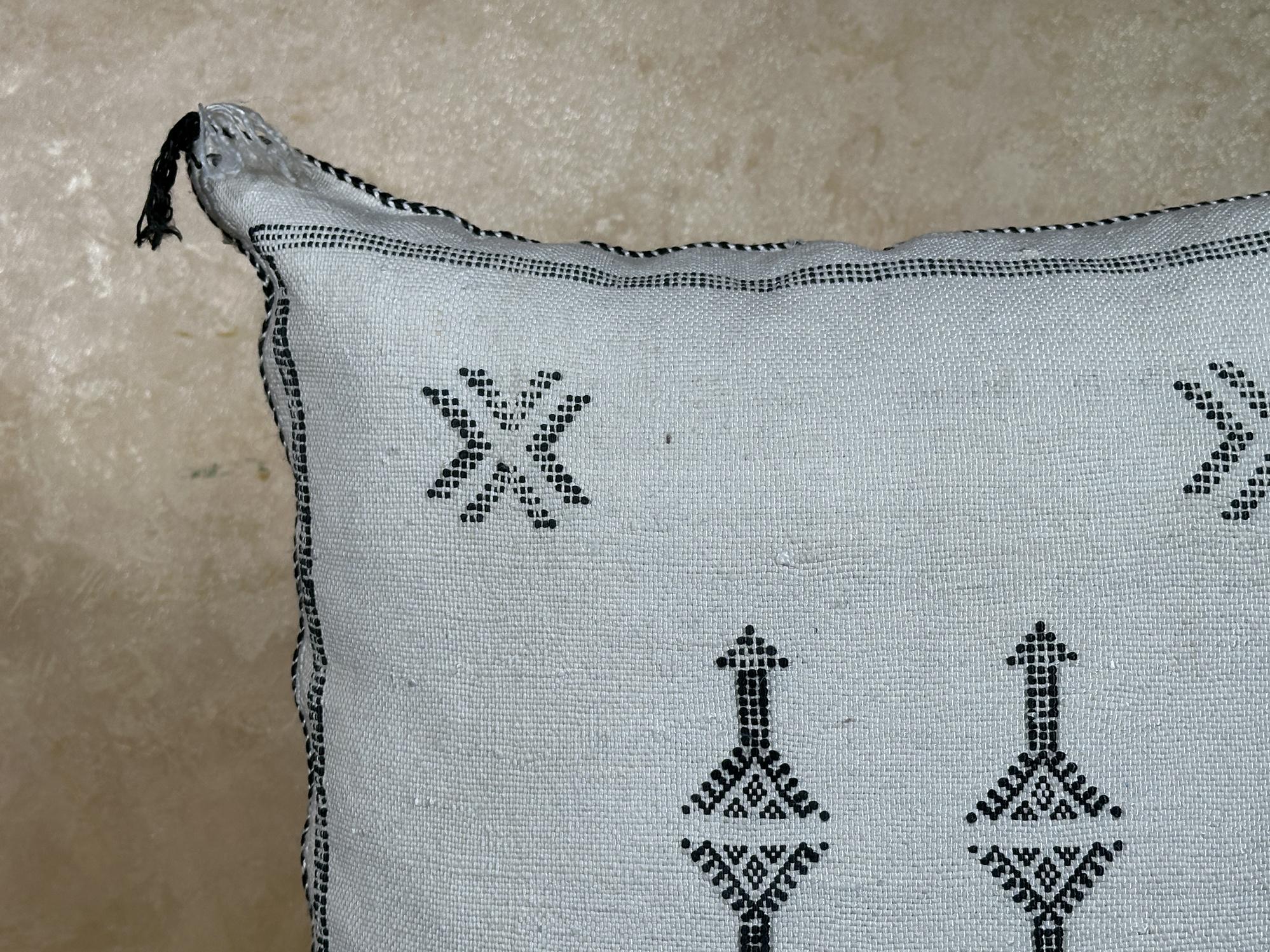 Boho Lumbar Pillow, Moroccan Pillow Cover, Sabra Silk Pillow, Berber Pillow, Kilim Pillows, Handmade Silk - product image 5