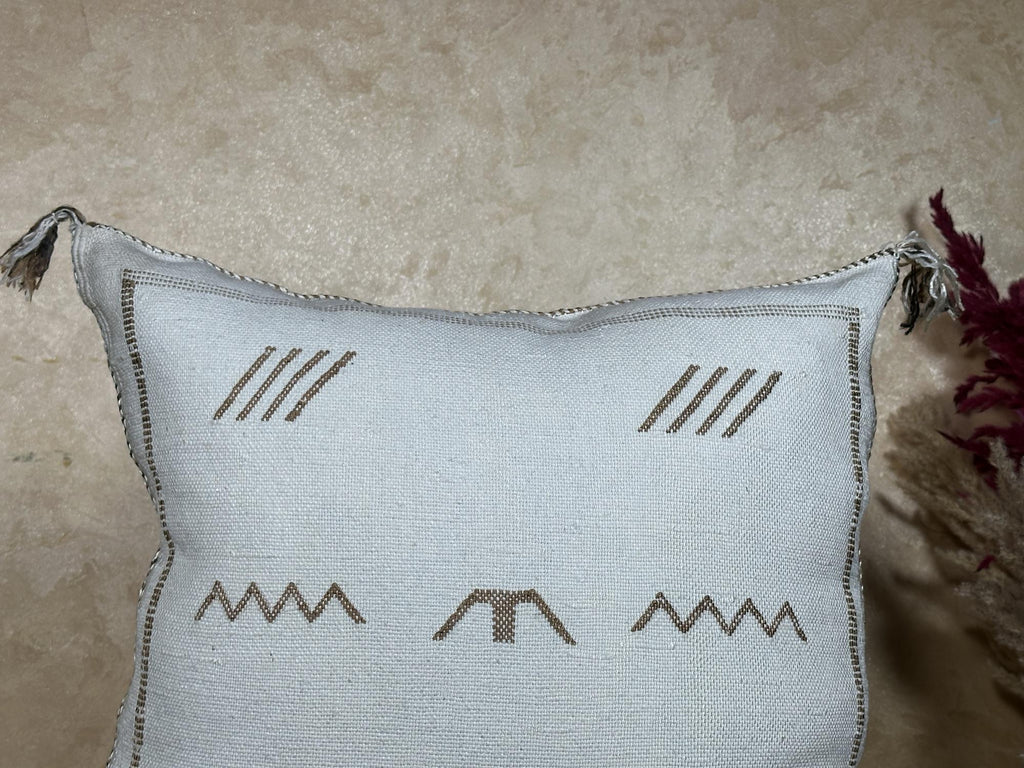 Neutral Boho Pillow Cover, Moroccan Pillow, Sabra Silk Pillow, Berber Pillow, Kilim Pillows, Handmade Cou - product image 7