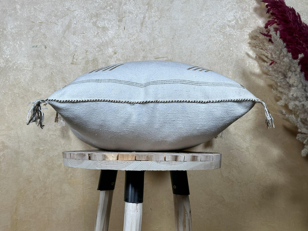 Neutral Boho Pillow Cover, Moroccan Pillow, Sabra Silk Pillow, Berber Pillow, Kilim Pillows, Handmade Cou - product image 8