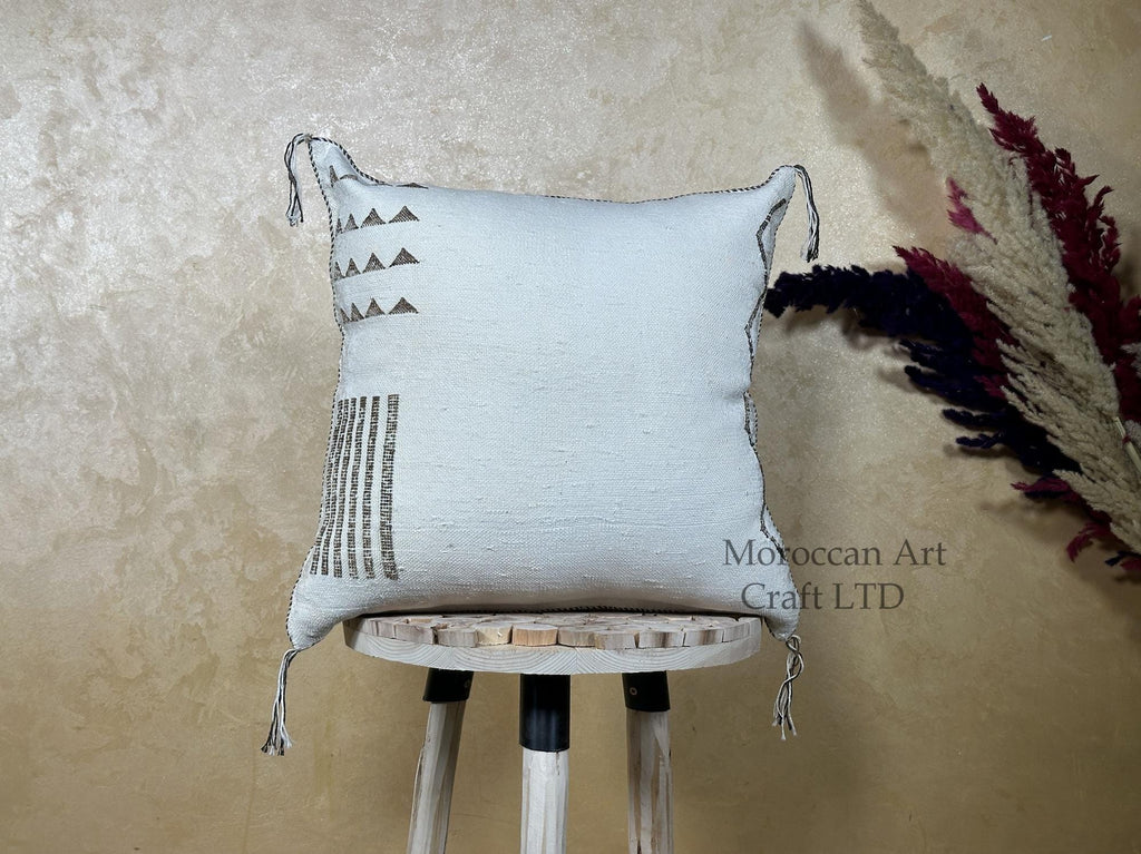 Ivory Kilim Pillow Cover, Sabra Silk Pillow, Boho Moroccan Cushion, Handmade Textured Pillowcase for Sofa - product image 1