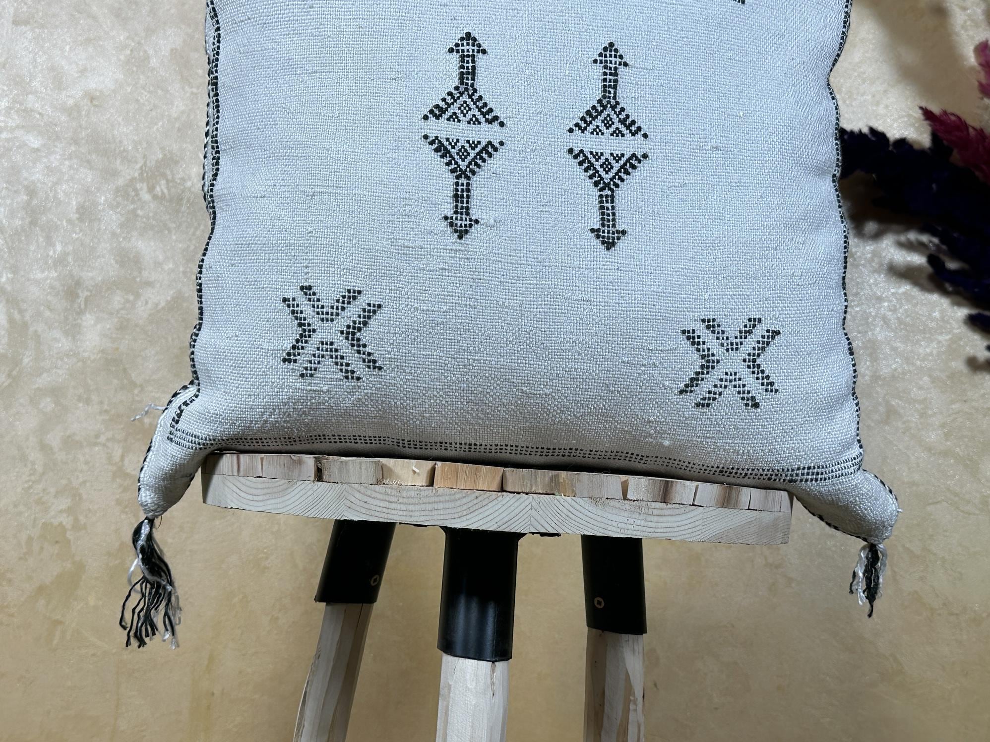 Gray Sabra Cactus Silk Pillow Cover, Handmade Moroccan Boho Textured Pillow, Aztec Cushion, Kilim Style D - product image 2